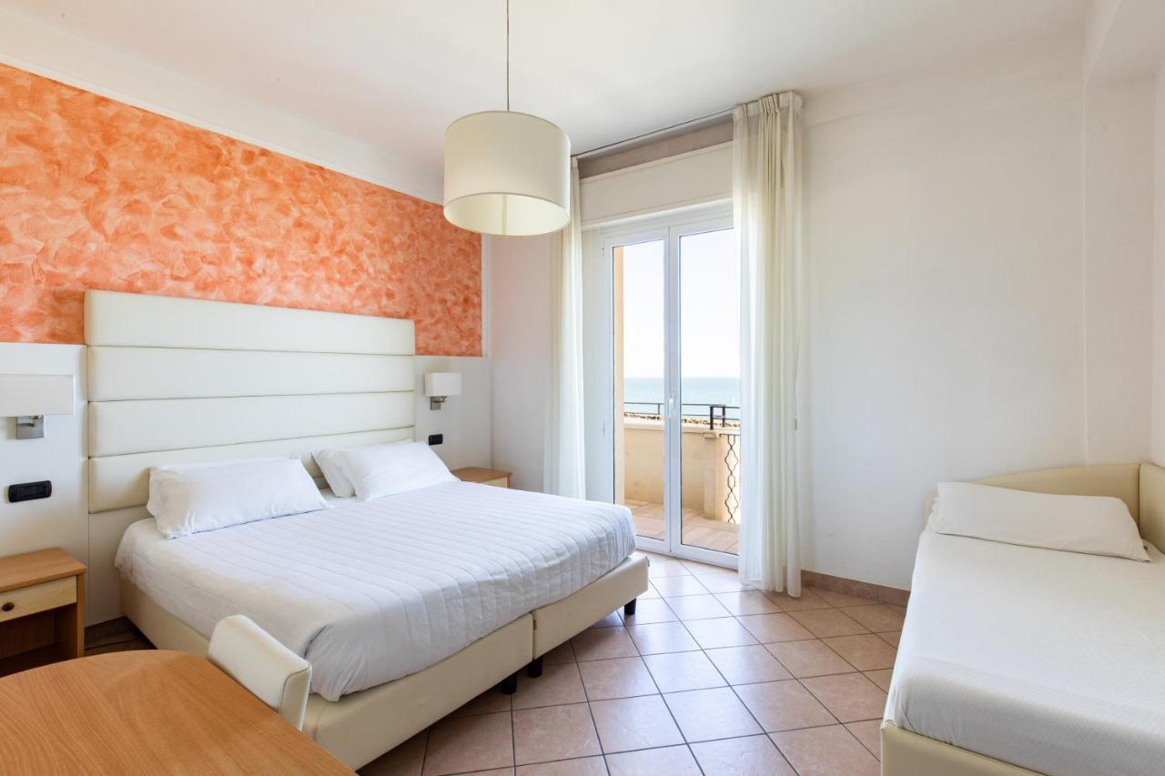 Hotel Palos Rimini Luaran gambar
